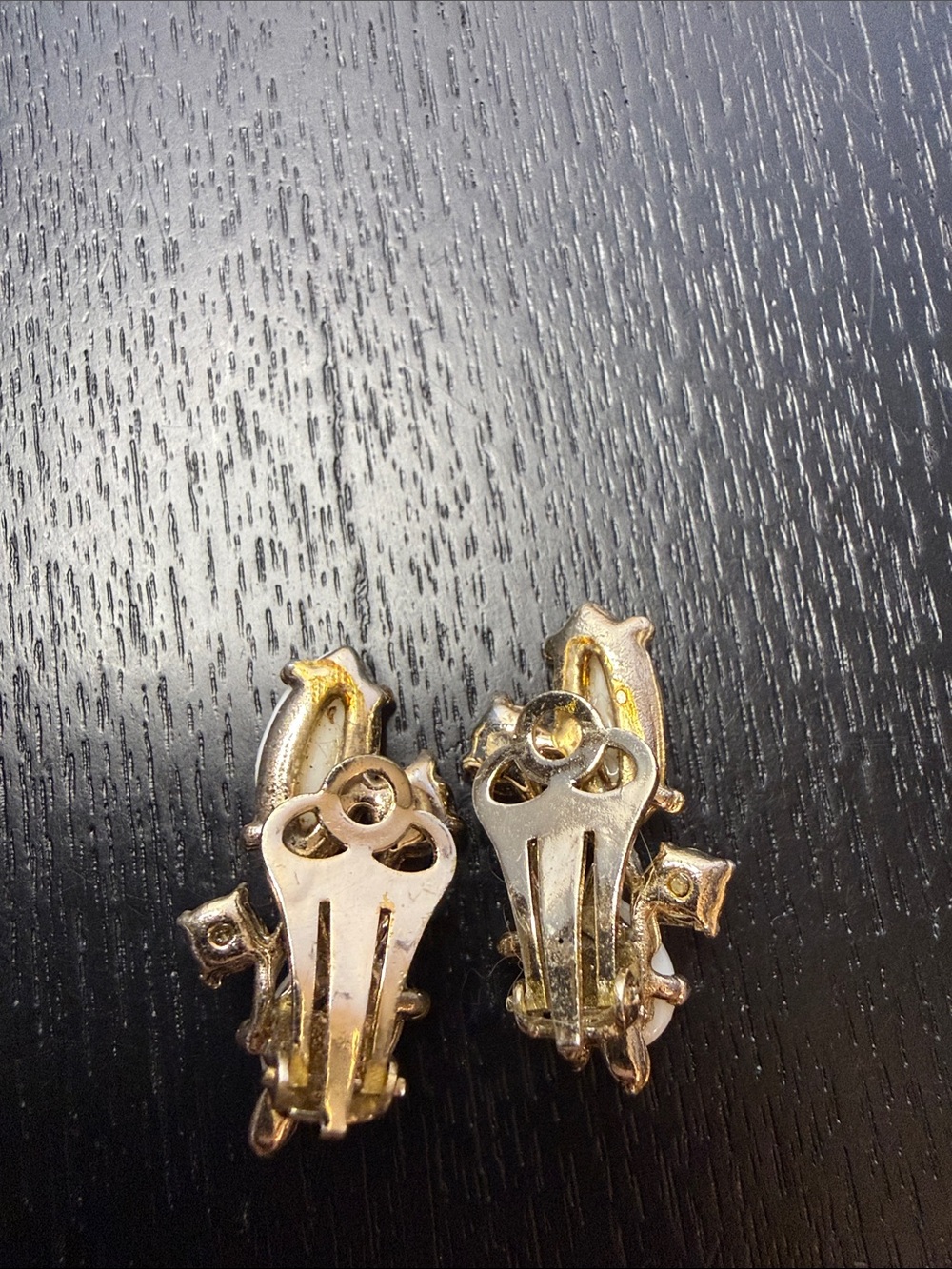 Vintage 1950s AB Opaline Glass Clip-On Earrings - Picture 3 of 5